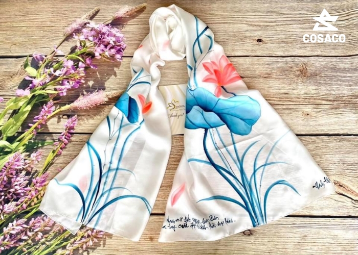 Vì sao nên chọn in khăn lụa theo yêu cầu?