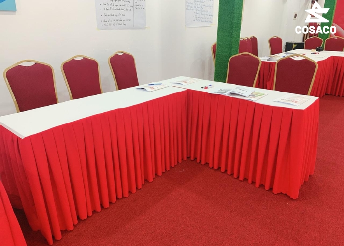 Lợi ích khi đặt may khăn trải bàn theo yêu cầu