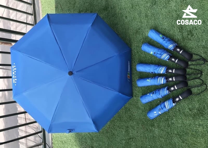 Chất liệu và kỹ thuật in logo trên ô dù quà tặng