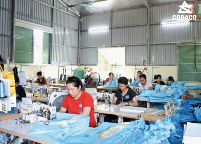 Vì Sao Nên Chọn Xưởng May Túi Vải Theo Yêu Cầu Thay Vì Mua Sẵn?