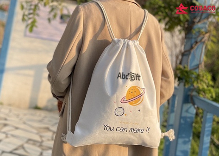 Cách chọn balo dây rút vải bố TPHCM chất lượng cao tại Sài Gòn