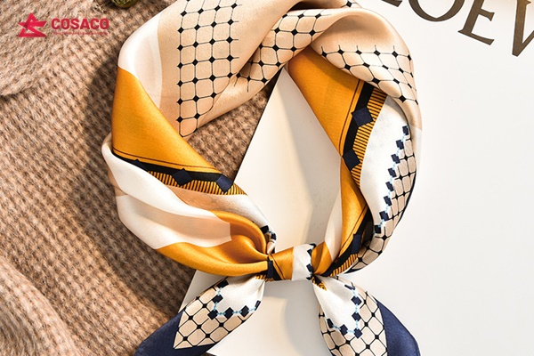 In khăn lụa theo yêu cầu