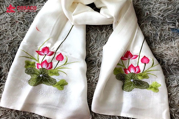 In khăn lụa theo yêu cầu