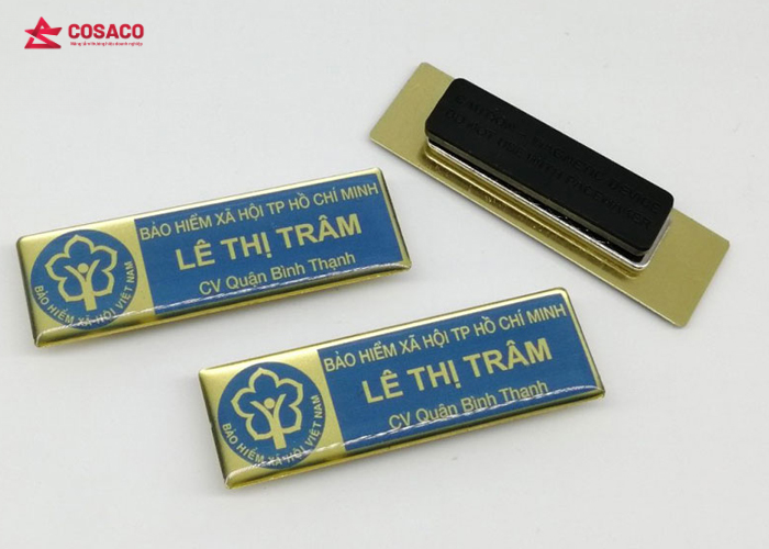 Quy trình sản xuất bảng tên nhân viên cao cấp chuyên nghiệp