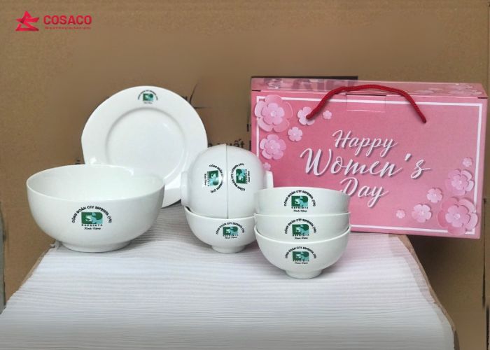 Những lợi ích khi tặng bộ đồ ăn cho gia đình nhân viên