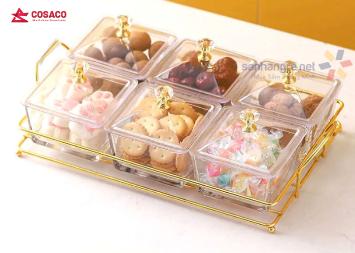 Vì sao khay mứt luôn hiện diện trong mỗi mùa tết Việt?