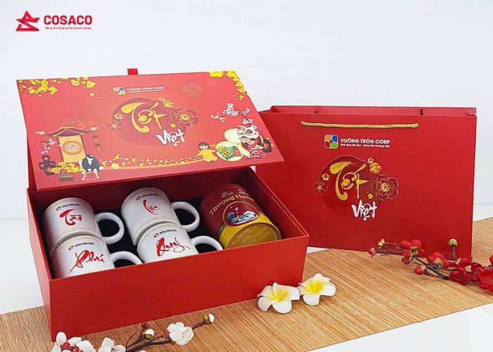 Quy trình sản xuất quà tặng Year End Party chuyên nghiệp