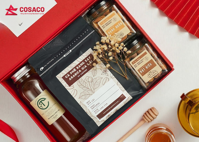 Hộp quà trà hoặc cà phê đặc sản – Gửi trao sự chân thành