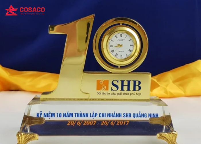 Bộ quà tặng pha lê, kỷ niệm chương cao cấp