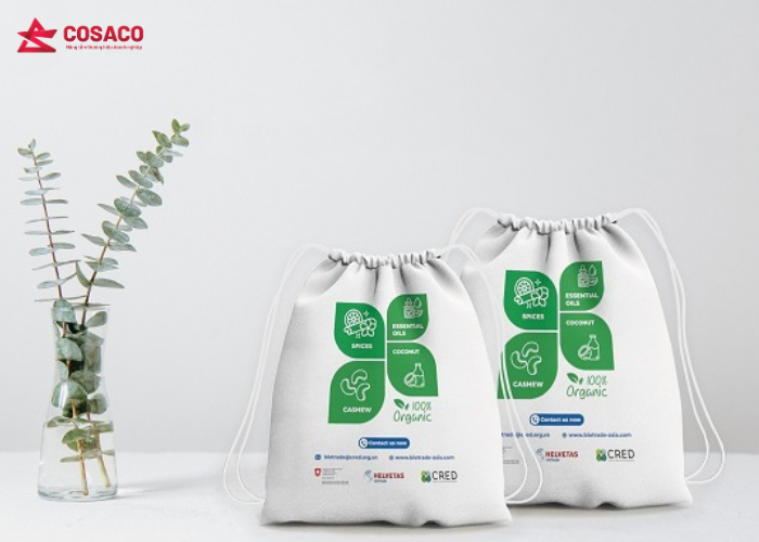 Balo rút dây in logo – Đưa thương hiệu đi cùng khách hàng